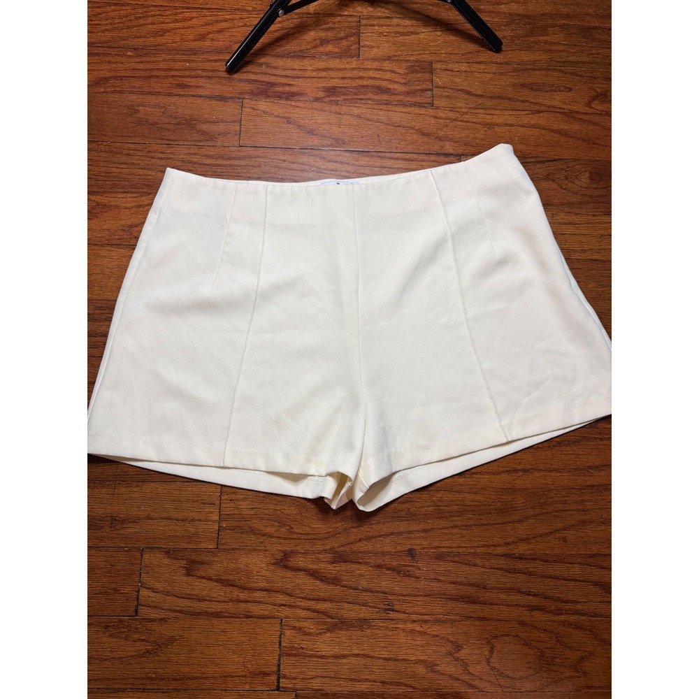 ASOS DESIGN Womens Cream High Waisted Tailored Seam Detail Shorts Size US 14